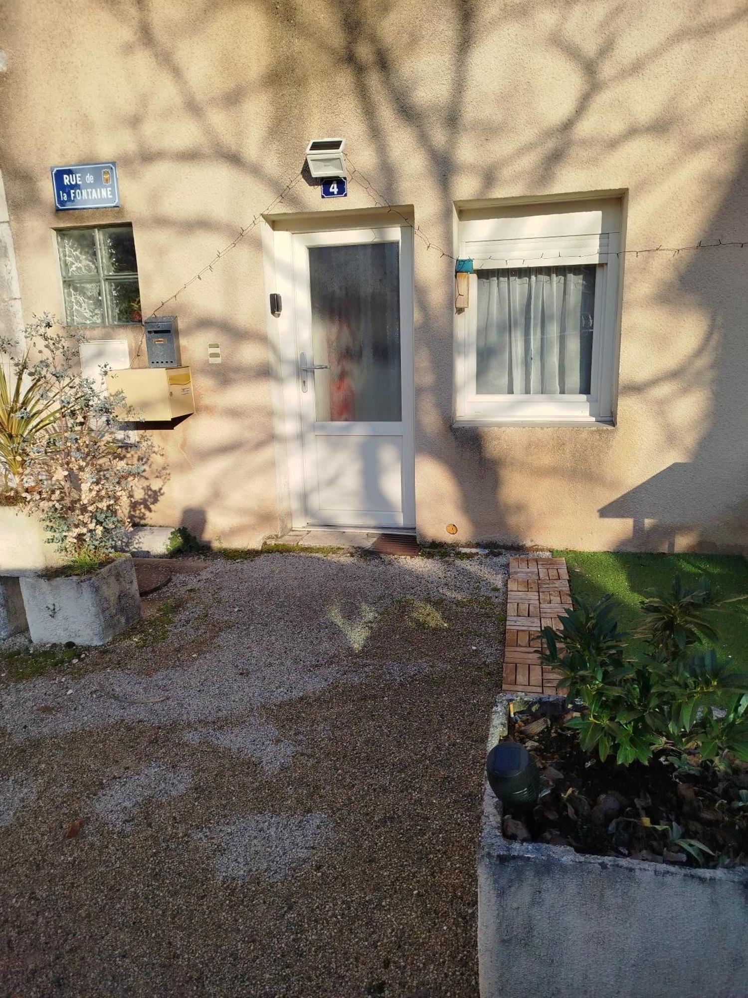 Maison De Village Appartement Rdc Avec Terrasse Gy Esterno foto